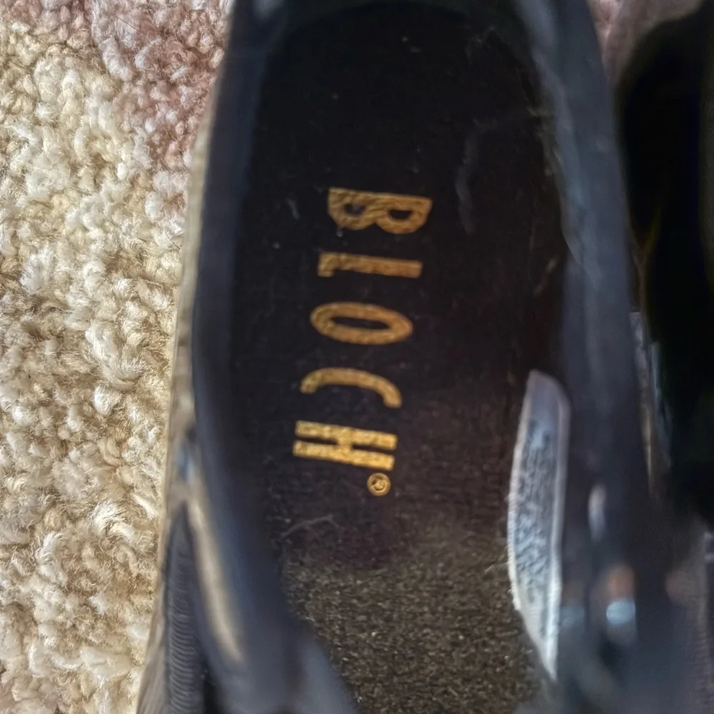3/$15 Bloch Black Kids Tap Dancing Shoes
